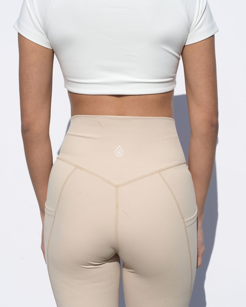Women's Compression Cropped Top – Sweat Fanatic